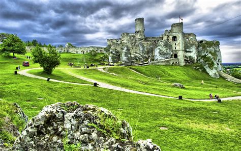 Ruins Of Ogrodzieniec Castle Architecture Castle Medieval Ruins