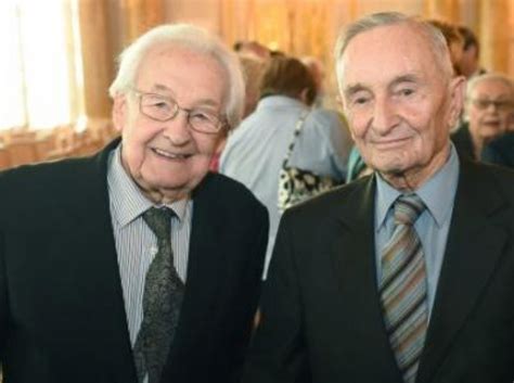 Liked it 3.00 · rating details. Wajda i Samsonowicz honorowymi obywatelami Warszawy ...