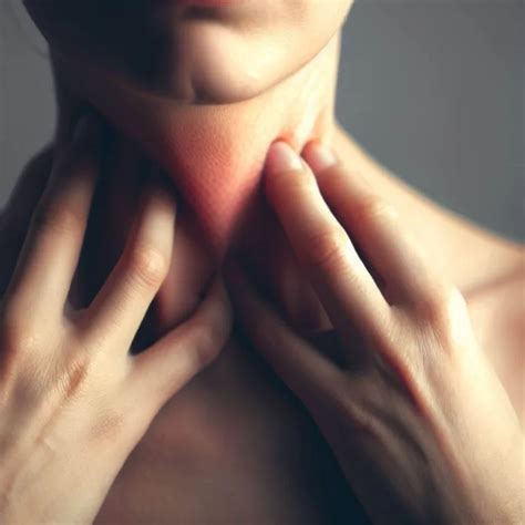 Glanda tiroidă doare Cauze simptome și tratament Ghelari Primarie