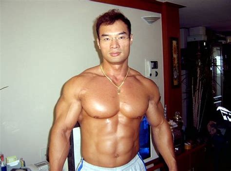 Yang Sang Hun 양상훈 Korean Bodybuilder Bodybuilding Singing Korean