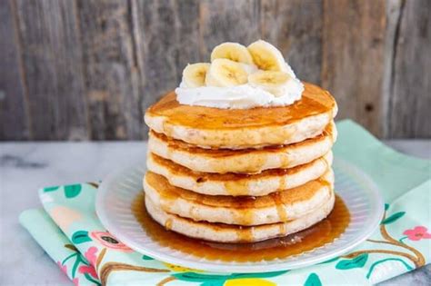 Fluffy Banana Pancakes The Kitchen Magpie