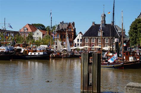 Hier erfährst du alles wissenswerte zu internetzugängen im landkreis leer / ostfriesland. Museumshafen - Historische Schiffe - Schipperklottje ...