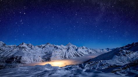 Download Wallpaper 1600x900 Winter Mountains Clouds Night Starry