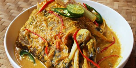 Sajian ikan memang sangat tepat apabila dinikmati bersama dengan keluarga. Resep Menggiurkan Ikan Woku Balanga | Dream.co.id