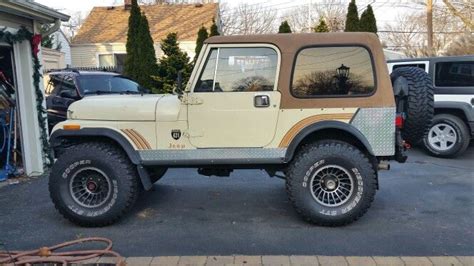 Old 1986 Cj7 With 111000 Miles 4 Inch Lift And 35 Inch Tires