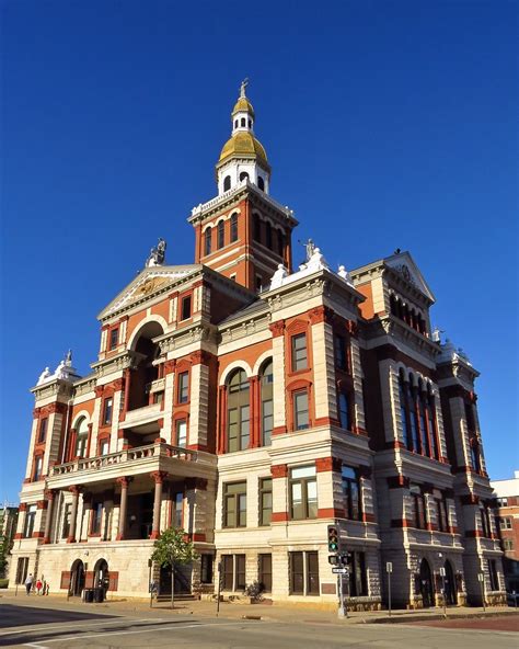 Dubuque County Ia Courthouse Dubuque Iowa Built In 1891 Flickr