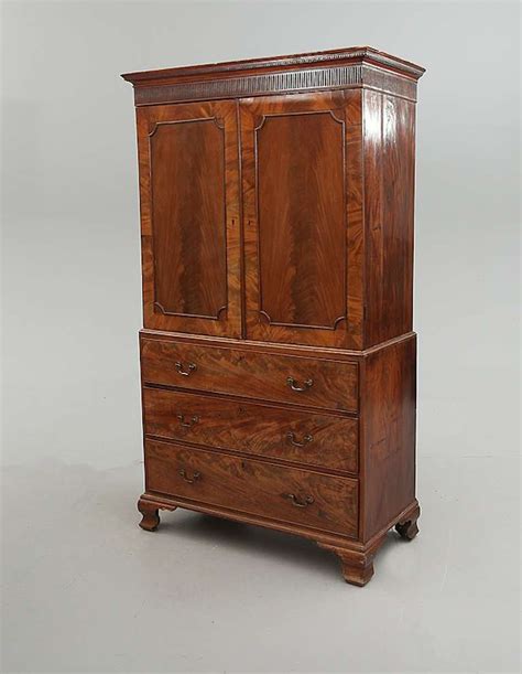 Cabinet English 18th Century Mahogany England For Sale At 1stdibs