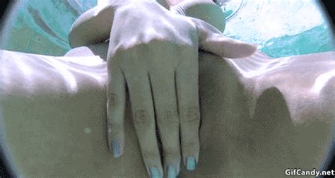 Spreading Pussy Under Water Candy
