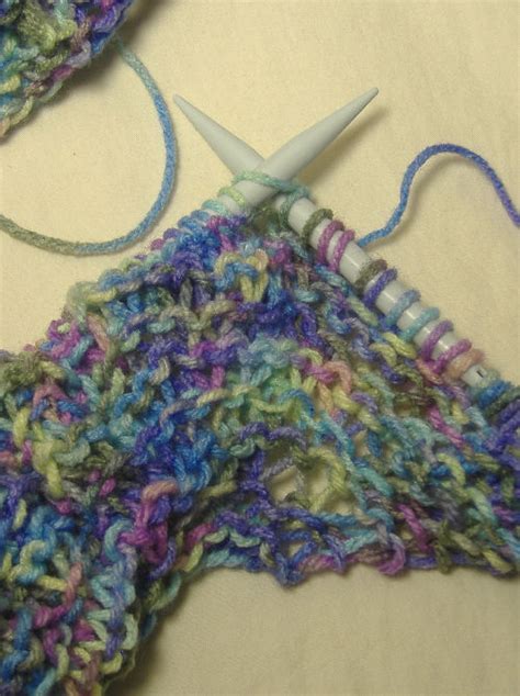 Easy Knitting For Beginners: Easy Beginner's Ruffled Scarf Pattern