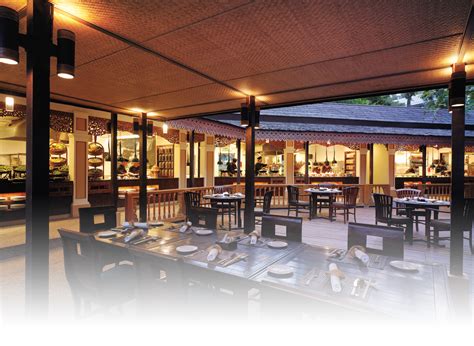 The accommodation is situated in downtown kota kinabalu district, near atkinson clock tower. Restaurants & Bars in Kota Kinabalu | Shangri-La's Rasa ...