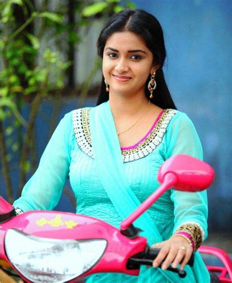Free Keerthy Suresh Cute Smiling Latest Wallpapers Hd Download