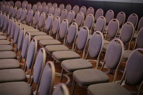 フリー写真画像 シネマ 空 オペラ 劇場 椅子 座席 椅子 多く 屋内で 講堂