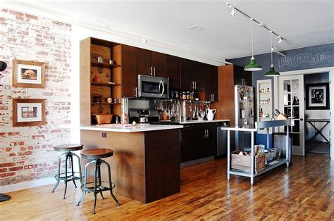 Industrial style kitchens can typically be found in old buildings and lofts, but some homeowner's love the look so much that they are mixing it into their eclectic homes. 100 Awesome Industrial Kitchen Ideas