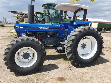 Maquinaria Agricola Industrial Tractor New Holland 7610 4x4 1997