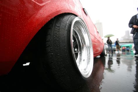 Whats Up With Jdm Guys Stretching Skinny Tires Onto Wide Rims Page 2