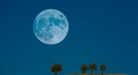 Halloween Blue Full Moon Survival Tips