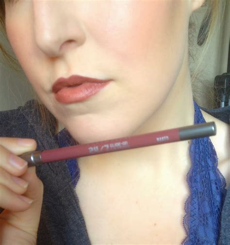 Charm City Mrs Urban Decay Glide On Lip Pencil In Naked