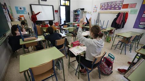 Ministerio De Educación Presenta Plan De Retorno A Las Clases