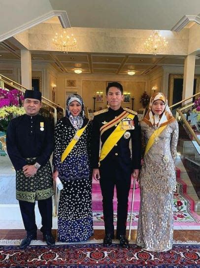 Penuh Istiadat Diraja Brunei Majlis Perkahwinan Gilang Gemilang