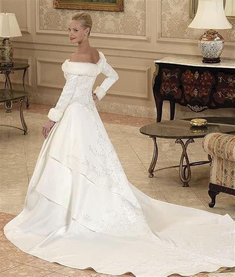 38 Fabulous Winter Wonderland Wedding Dresses Ideas Addicfashion