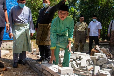 Lihat kultum lainnya melalui link ini. KDYMM PEMANGKU RAJA PAHANG ZIARAH ASNAF - Majlis Ugama ...