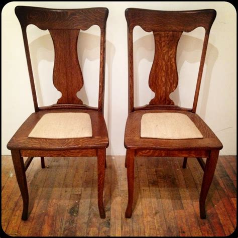 Available in a set of two, these dining room chairs bring a splash of color and stylish flair to your dining area. Timber and Cloth: FOR SALE: Tiger Oak Fiddle Back dining chairs | Dining chairs, Dining, Tiger oak
