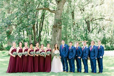 Bridal Party Pose Ideas Burgundy And Blush Bridesmaids Dresses Groomsmen In Navy Sui Navy