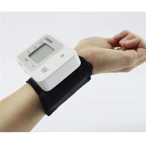 Omron Rs2 Automatic Wrist Blood Pressure Monitor Hem 6161 E Home