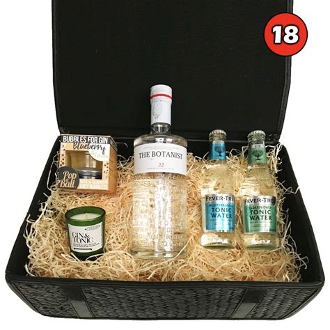 Luxury Gin T Hamper The Botanist Gin In A Beautiful Black Lined Wicker Hamper Box S2t