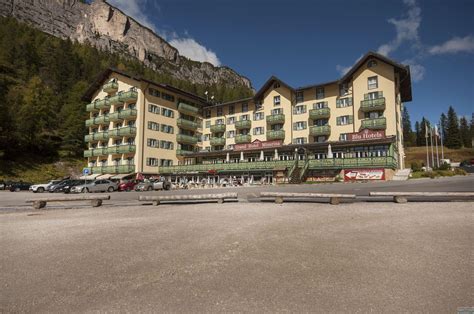 Grand Hotel Misurina Cortina D´ampezzo Italy Italieonline
