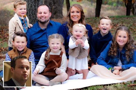 Anna Duggar Posts Rare Photo Of Entire Clan Including Husband Josh And