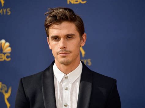Queer Eye Star Antoni Porowski Says Hes A Home Cook Not A Chef