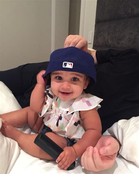 Rob Kardashian Spends Time With His Daughter Styleft Style Fashion Trend News Celebrities