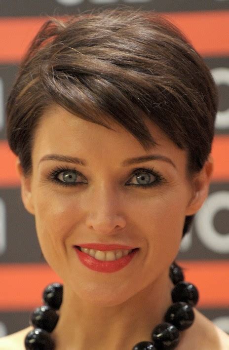 The short hair is quite charming and stylish. Dannii Minogue Short Hair | Hair Color Ideas and Styles ...