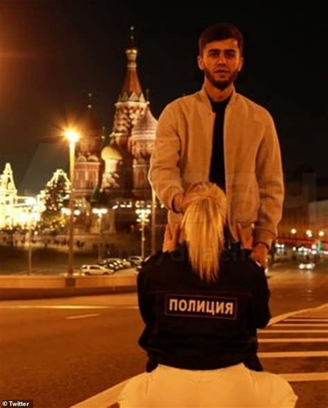 10 Months Jail For Simulating Oral Sex In Front Of A Cathedral In Moscows Red Square