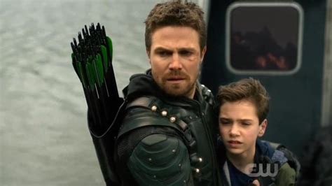 Arrow 6 Stephen Amell Parla Di Oliver Queen Come Padre E Amante