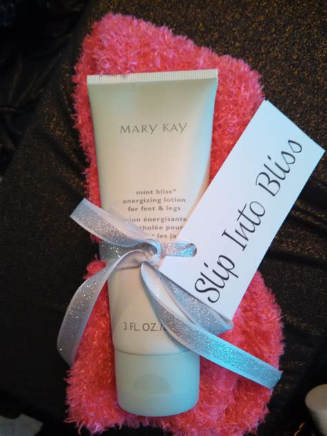 I am starting a weekly video series featuring a different mary kay product every saturday night. Image result for mary kay mint bliss gift wrapping ideas ...