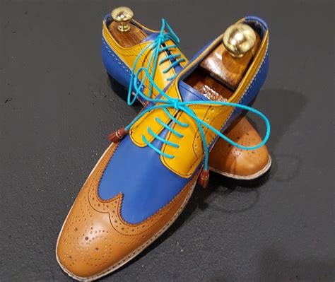 Handmade Three Tone Multi Color Wing Tip Oxford Classical Brogues Toe