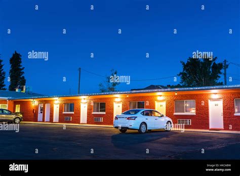 Usa Roadside Motel In The Night Stock Photo Alamy
