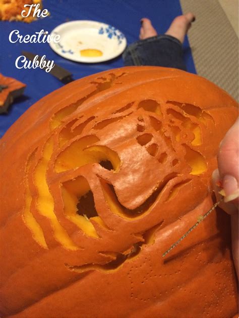 The Creative Cubby Pumpkin Carving 2014