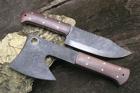 Llámanos grátis al 967 11 99 88. hatchet and knife | Cuchillos artesanales, Fabricación de ...