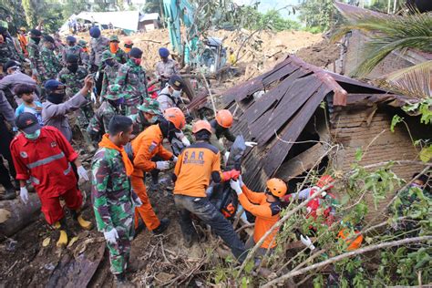 Dalam 4 Bulan 300 Lebih Korban Bencana Tewas Di Indonesia — Benarnews