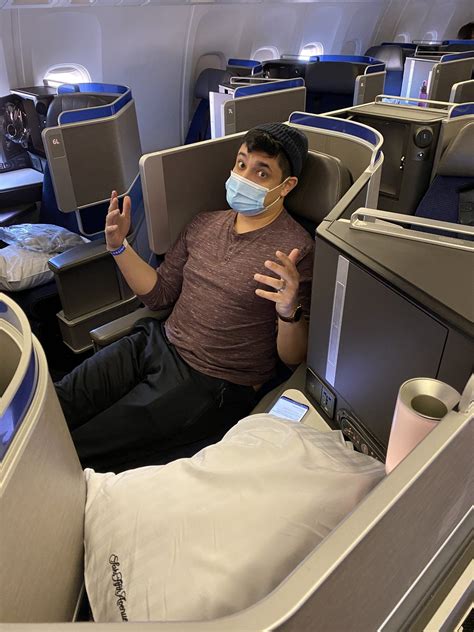 Quick Review Of The United Airlines Business Class Seat You Can Book To