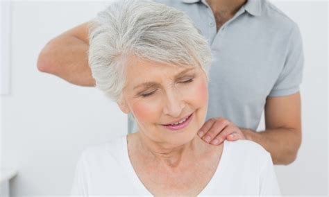8 Fantastic Health Benefits Of Massage Therapy For Seniors Smart Tips