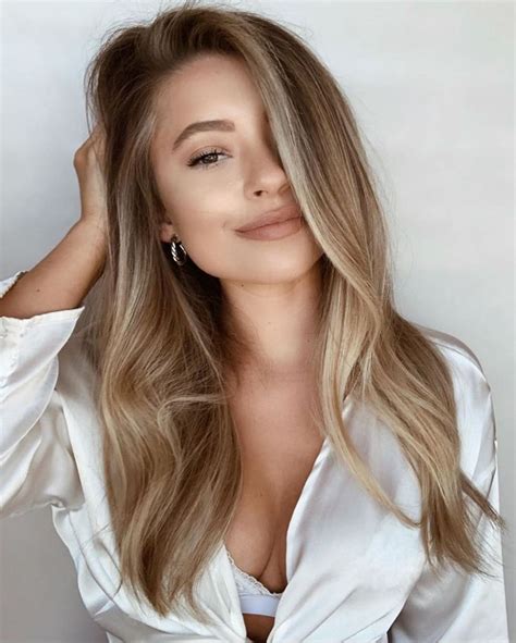 Balayage Inspo On Instagram Gorgeous Mane Ivy Blonde Hair With