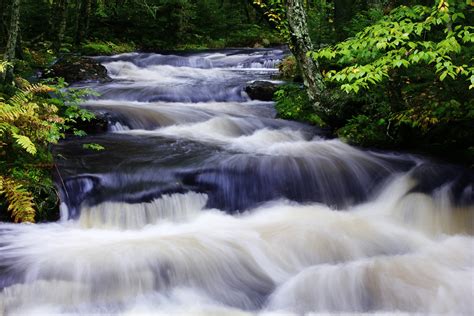 23 Moving Images Of Flowing Water