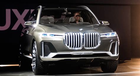 An Accident Happened To Bmws X7 Concept On Its Way To Detroit Carscoops