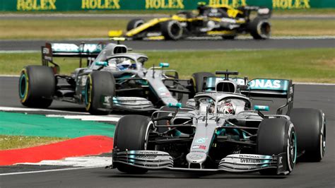 Formule 1 Silverstone F1 Hamilton Powers To Pole Position At