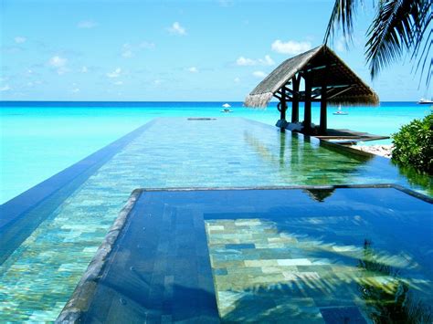 The Worlds 10 Best Infinity Pools Travel Insider