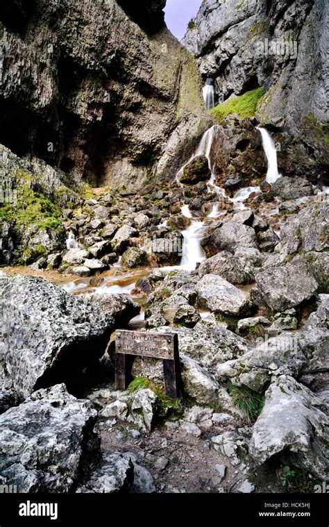 The Waterfalls Of Gordale Scar Malham Stock Photo Alamy
